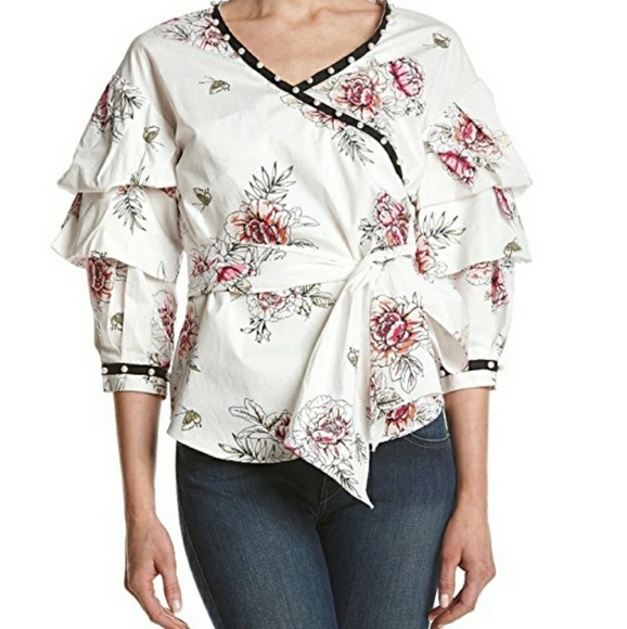 Pearl Detail Floral Pattern Top🌸 - Picture 2 of 4